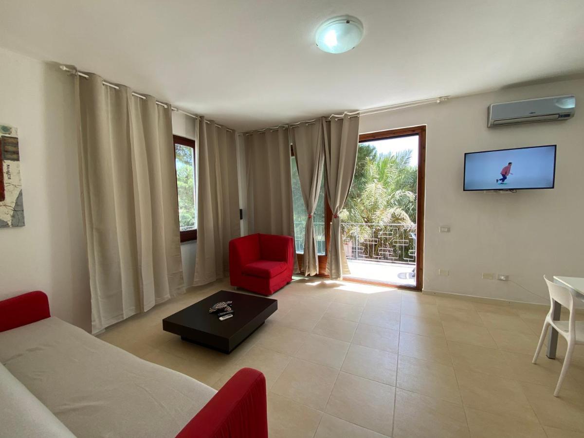 Sabrina Apartments Porto Pino Exterior photo