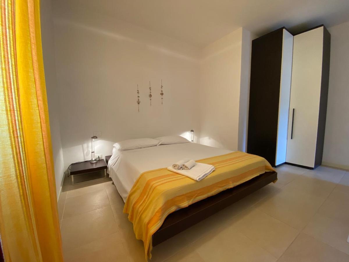 Sabrina Apartments Porto Pino Exterior photo