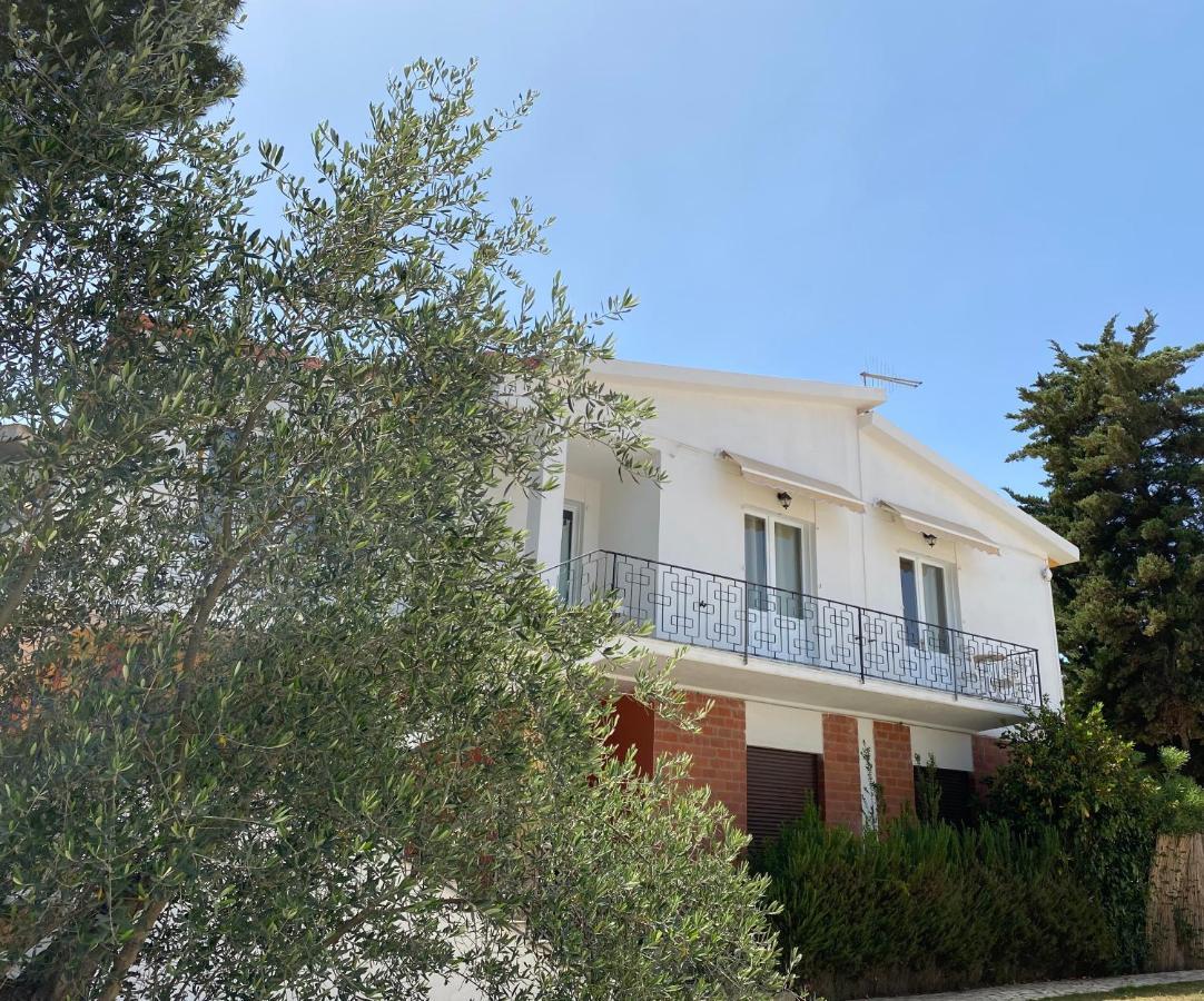 Sabrina Apartments Porto Pino Exterior photo